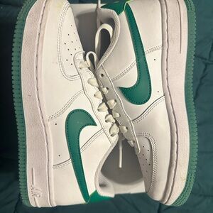 Nike Air Force 1 Retro  White and Green Sneakers